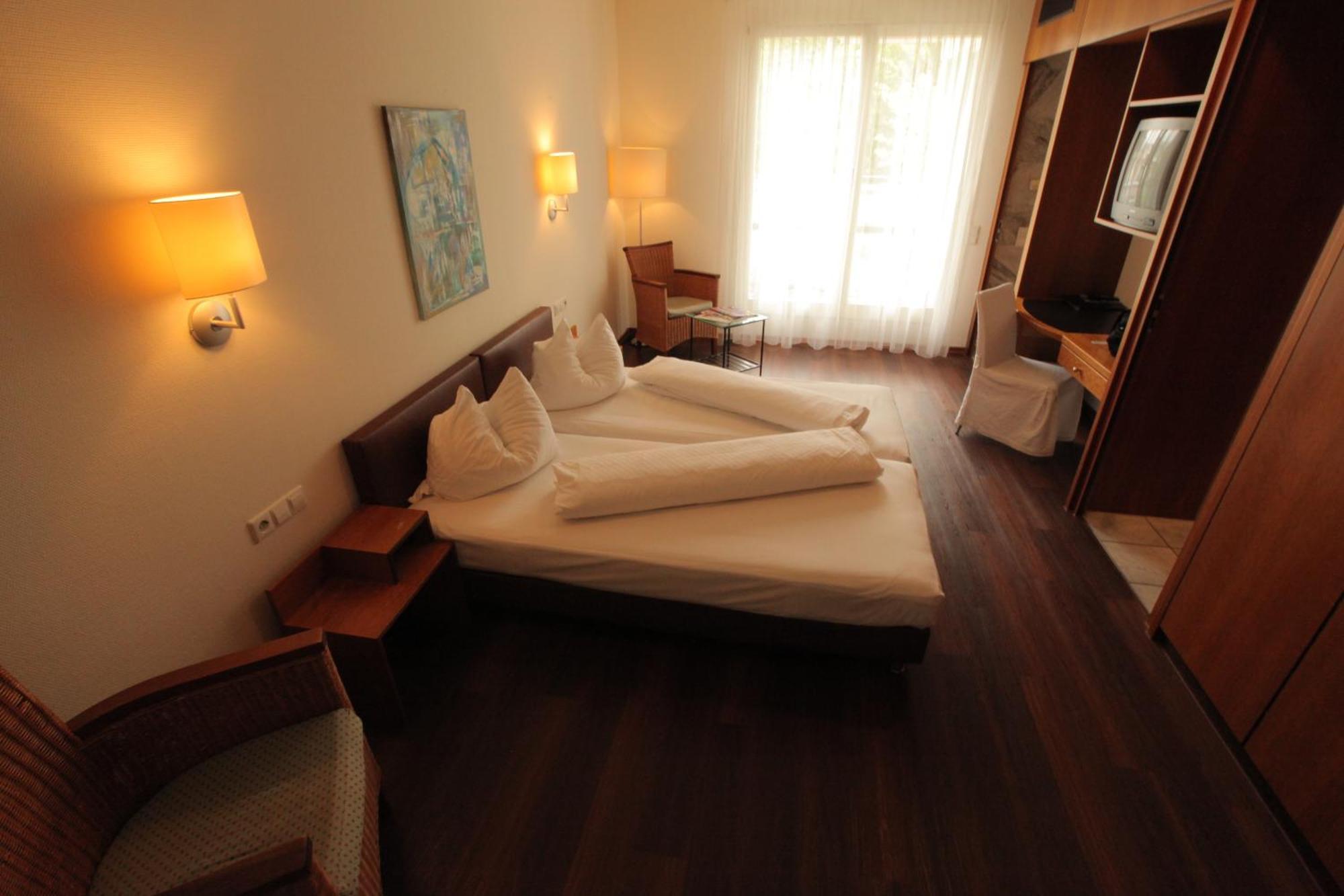 Hotel Mariotto Am Burghof 罗拉赫 客房 照片